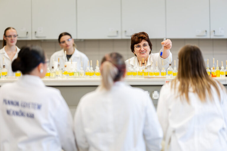 kemia-feladatmegoldo-verseny